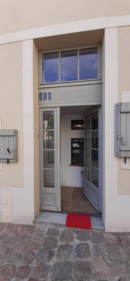 T3 Calme Et Cosy, Idealement Situe Pres Du Chateau Et De La Gare, Dans Un Cadre Paisible Rambouillet Bagian luar foto